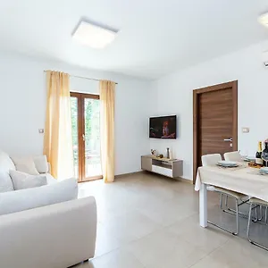 Gioia Apartment