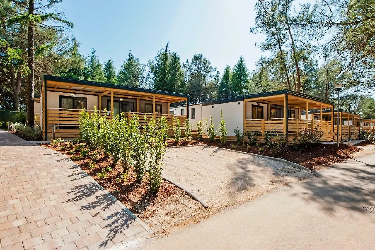 **** Üdülőpark Campsite Lanterna Mobile Homes Mediteran Kamp Poreč Horvátország